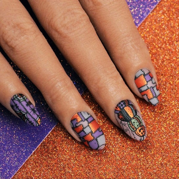 Maniology Nail Stamping Plates Pins and Needles MxM063 and MxM064 Sept ‘21 - Picture 6 of 8